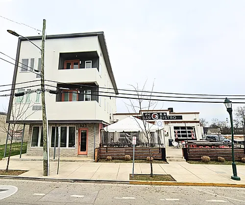 623 E Main St Photo 1