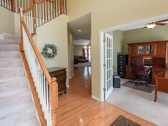 5th image of 7340 Maple Leaf Ct