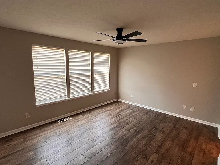 12721 Tamworth Dr — Photo 6