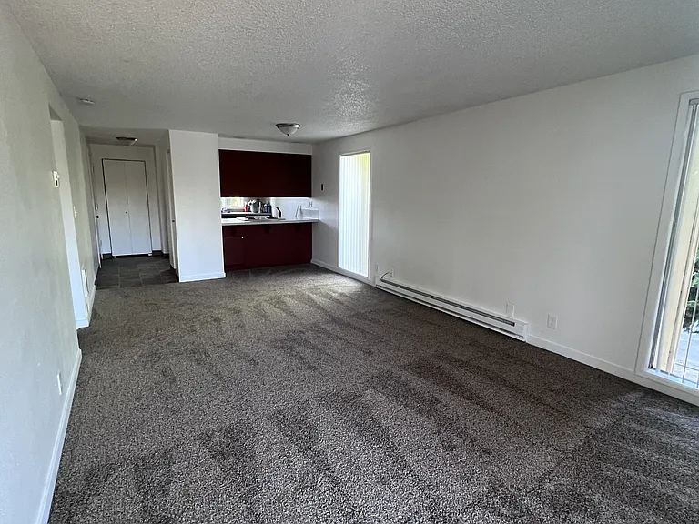3478 Hadley St NE — Photo 8