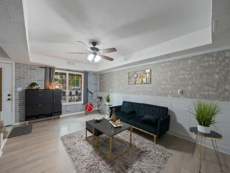 718 S Stevenson St — Photo 4