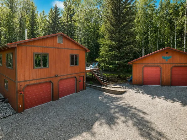 681 Yak Rd, Fairbanks, AK 99709