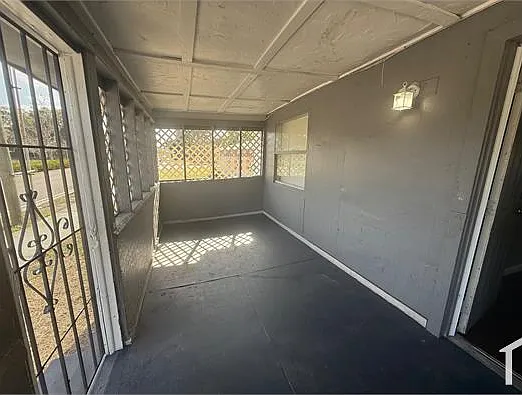 836 Martin L King Jr Ave — Photo 1