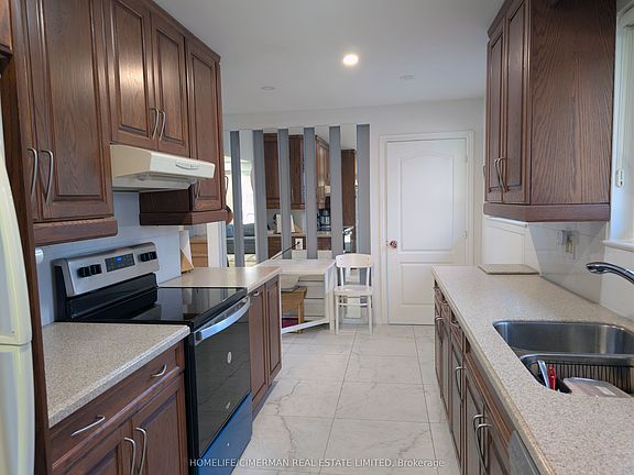 4th image of 3225 Rymal Rd