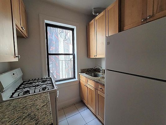 4th image of 21-57 33rd St #3A