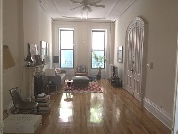 2nd image of 522 Carlton Ave APT 1