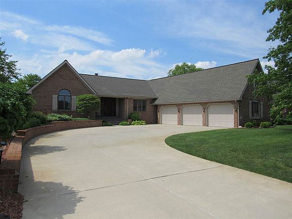 3rd image of 4590 Glen Moor Way
