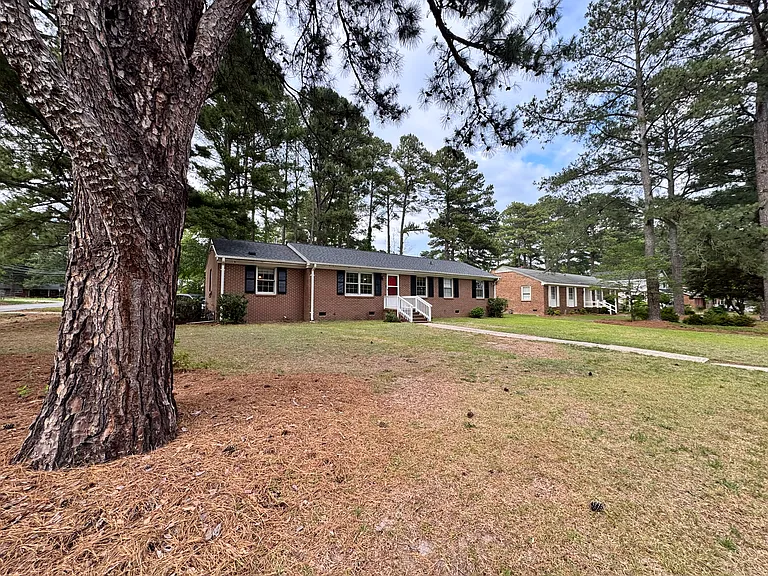 3020 Berkley Dr — Photo 18