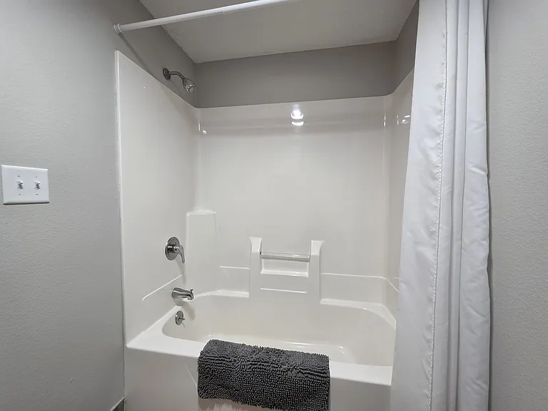 590 Spruce St — Photo 29