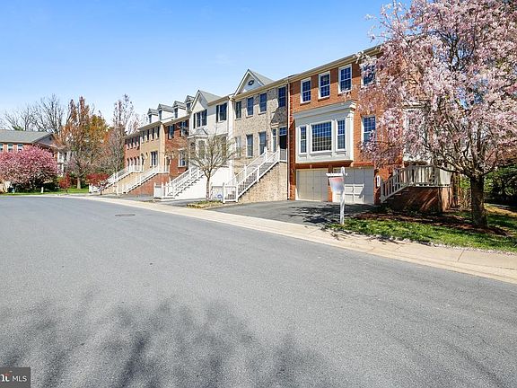 4th image of 431 Winding Rose Dr