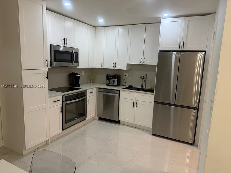 12811 SW 43rd Dr #114A — Photo 5