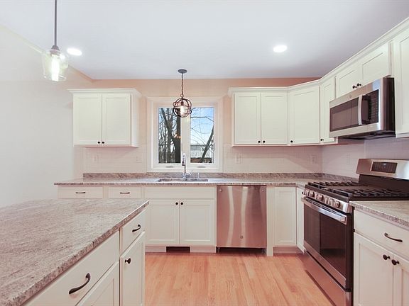 5th image of 35 Belmont Ave #35