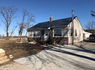 810 N 1st St, Palmyra, WI 53156