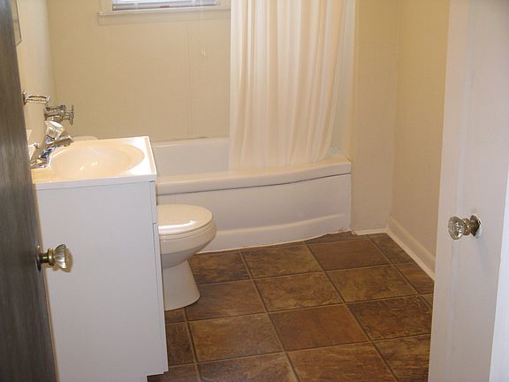 2nd image of 22006 N Chrysler Dr #4