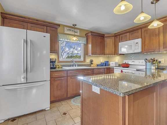 4th image of 12228 Marken ROAD