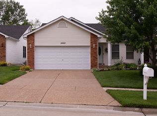 1650 Thurston Ct, O'Fallon, MO 63366