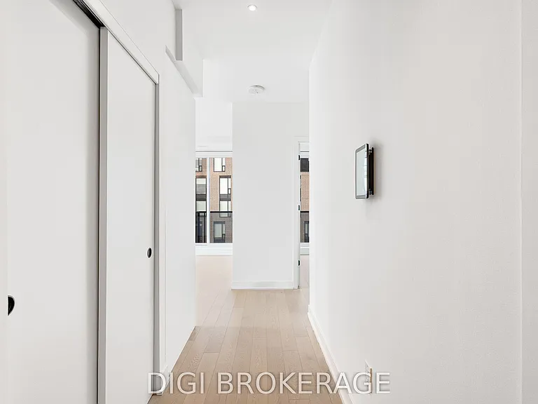 560 Rideau St #704 — Photo 6