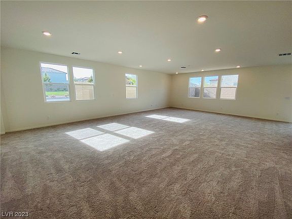 4th image of 7590 Mojave Wind Ave