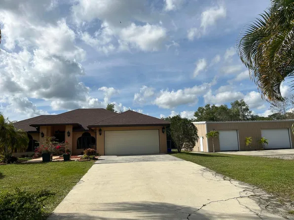 15687 80th Drive N, Palm Beach Gardens, FL 33418