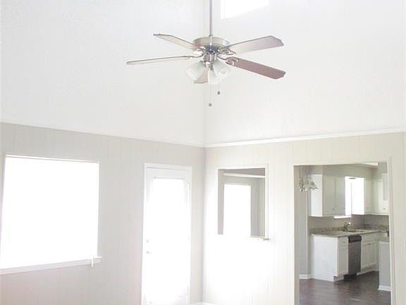 4th image of 3312 Chancellorsville Dr