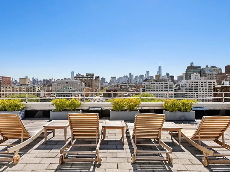 305 2nd Ave #Penthouse 1001 — Photo 20