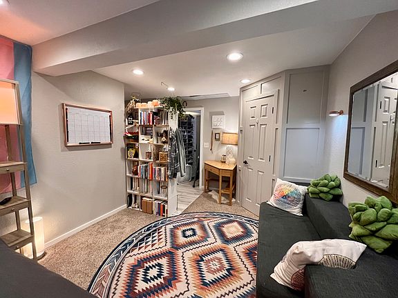 5th image of 3654 Oakwood Dr