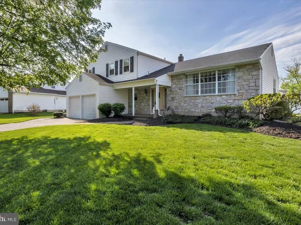 104 Gainsboro Rd, Cherry Hill, NJ 08003