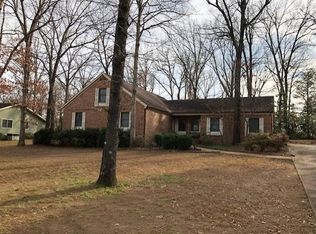 3210 Shade Tree Dr, Batesville, AR 72501