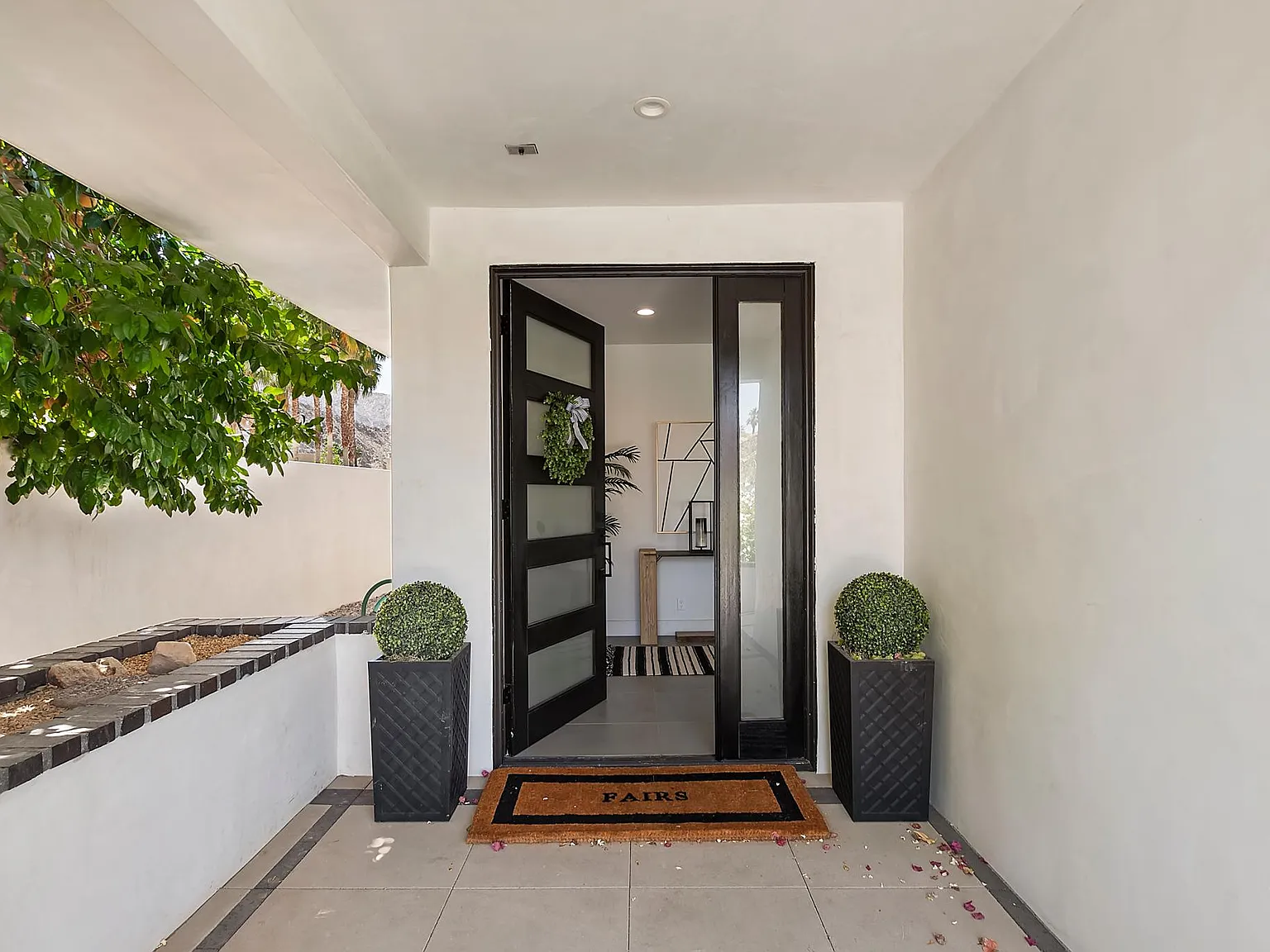 49155 Avenida Fernando — Photo 2