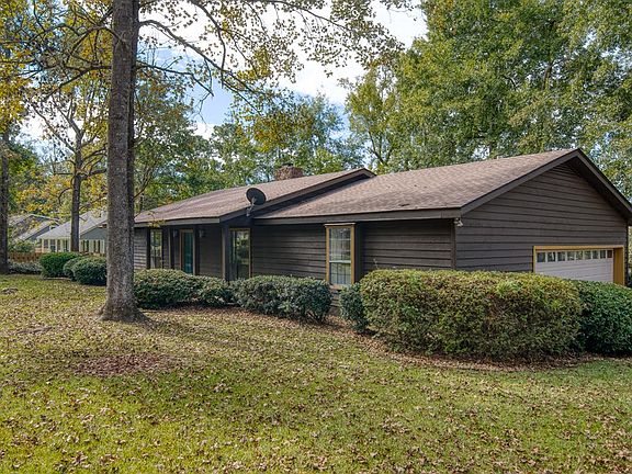 2nd image of 2604 N Sherwood Dr