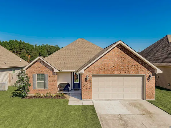 26394 Evangeline Trace Blvd, Denham Springs, LA 70726