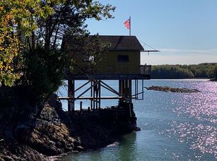 6 1st Rd, Harpswell, ME 04079