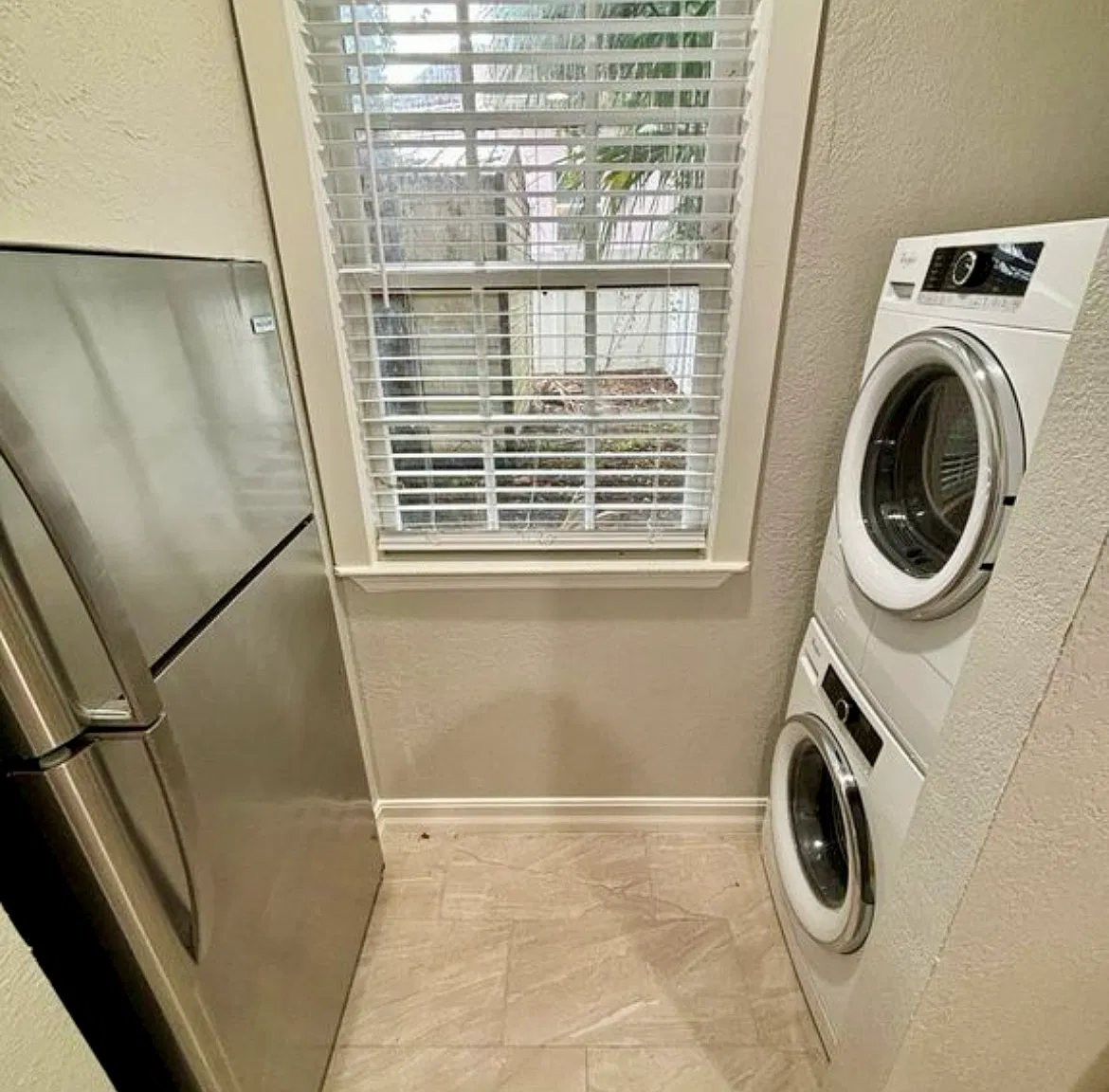 1 bed, 600 sqft, $1,400 — Photo 3