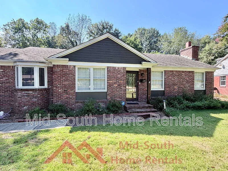 3 bed, 2.0 bath, 1743 sqft, $1,995 — Photo 3