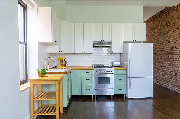 Rented by Compass | media 6