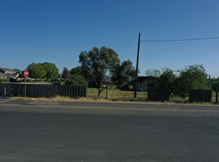 480 F St, Livingston, CA 95334