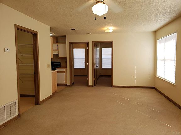 2nd image of 1414 N 52nd Ave #A