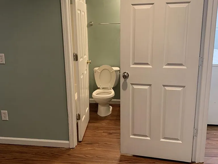 1100 Horsemans Ln — Photo 11
