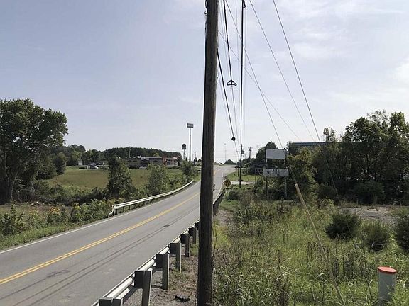 3rd image of 14075 W Andrew Johnson Hwy