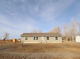 105 W 2nd St N, Cowley, WY 82420
