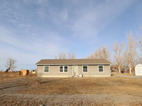 105 W 2nd St N, Cowley, WY 82420