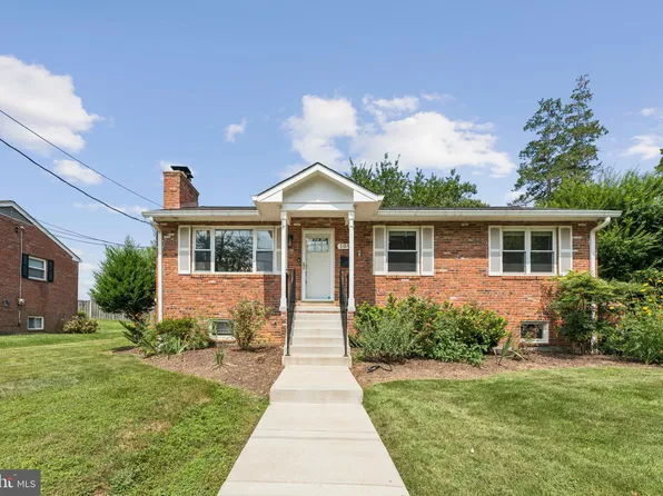 109 Falls Ave, Falls Church, VA 22046