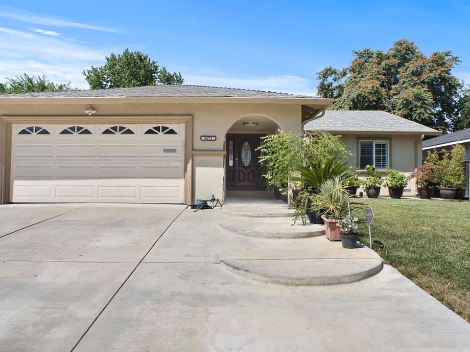1st image of 2671 Sugarplum Dr