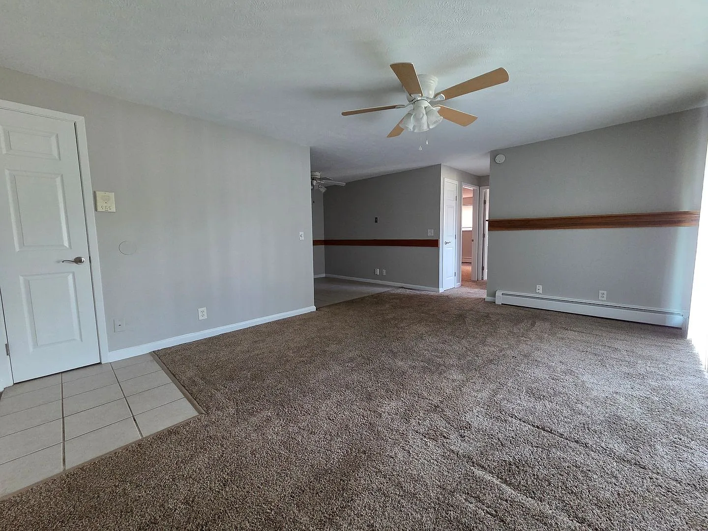 7241 Boleyn — Photo 1