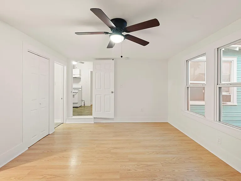 4728 Avenue R 1/2 — Photo 18