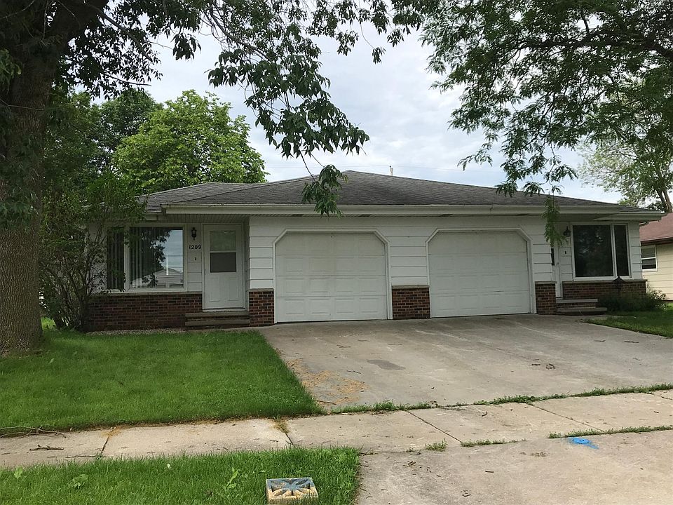 1st image of 1209 Meadow Ln