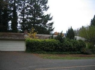 622 Frederick Ct, Cave Junction, OR 97523