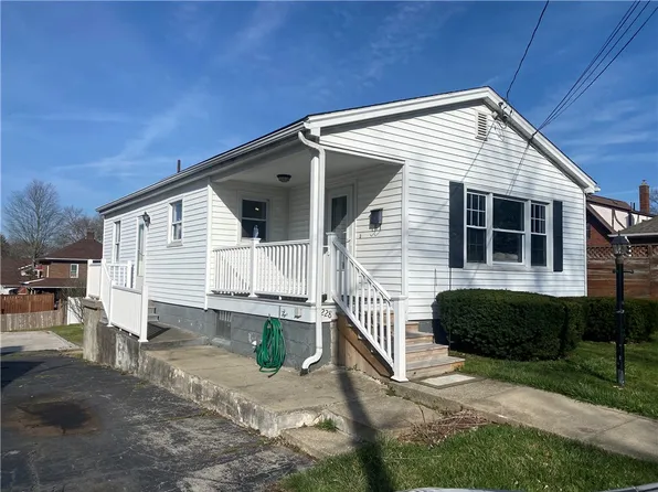 228 Spencer Ave, Sharon, PA 16146
