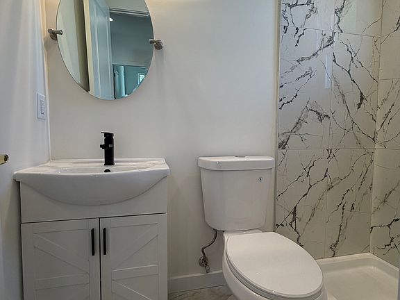5th image of 18 Milton Ave APT 2