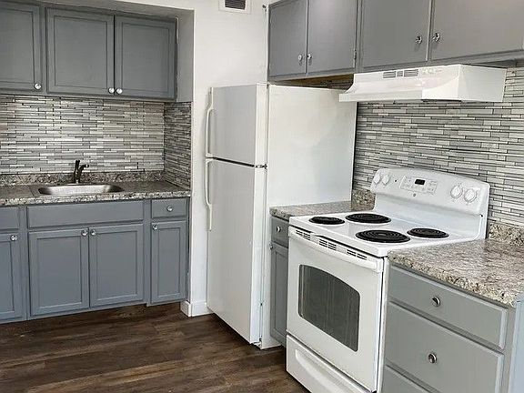 5th image of 8306 Temple Rd